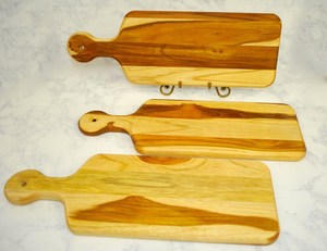 Planche à découper en bois de qualité supérieure pour la cuisine, la découpe et le service - Product Image 3