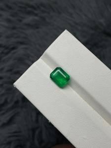 Piedra preciosa de esmeralda natural, corte esmeralda, verde, rectangular, suelta, para la elaboración de joyas. - Product Image 1