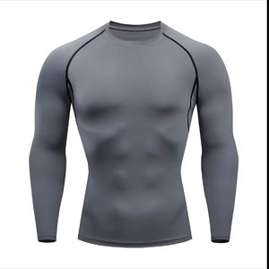T-shirt de compression pour homme, logo personnalisé, coupe ajustée, performance athlétique, pour musculation, entraînement, course à pied - Product Image 3