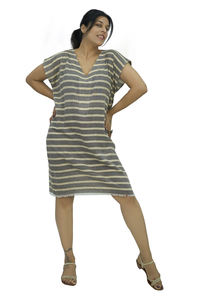 Fabricante de Vestidos Mini Kaftan de Algodón Teñido con Hilo y Cuello en V - Product Image 3