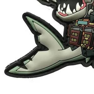 Mejores insignias de PVC bordadas personalizadas para coser, de diferentes tamaños/formas, al por mayor, parches de tela de sarga para gorras, bajo precio - Product Image 2