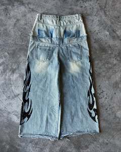 Jean en denim taille haute coupe droite avec imprimé flamme à sequins, coupe ample, délavage vieilli, style hip-hop estival - Product Image 2