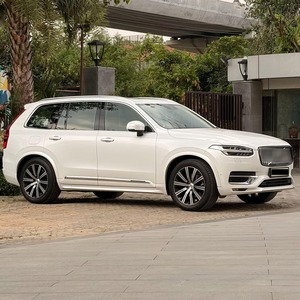 Volvo XC90 Premium 7 places, SUV de luxe prêt à l'exportation, transmission automatique, performances fiables, prix compétitif - Product Image 4