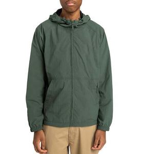 Chaqueta cortavientos de invierno de manga larga en blanco y negro, ligera y elegante para hombre, personalizable y a prueba de viento. - Product Image 1