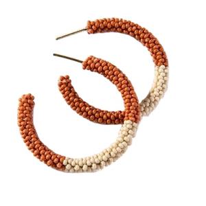 Pendientes de bordado con cuentas de semillas hechos a mano, personalizables, de diseño superior, al mejor precio de venta al por mayor desde India - Product Image 1