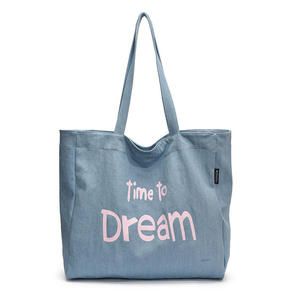 Sac fourre-tout en jean imprimé alphabet de qualité supérieure avec sac de shopping en denim tendance pour femmes, idéal pour les boutiques, les cadeaux et le transport quotidien - Product Image 3