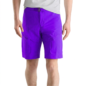 Shorts Bermuda pour homme, bleu uni, séchage rapide, taille mi-haute, coupe décontractée avec poches et fermeture boutonnée - Product Image 3