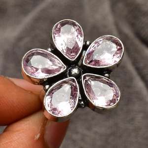 Anillo de Flor de Kunzita Rosa Hecho a Mano en Plata de Ley 925, Joyería con Piedras Preciosas, Anillo de Piedra Rosa Natural para Mujer, Regalo - Product Image 1