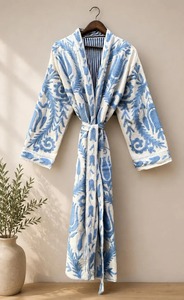 Bata de mujer con cuello en V, 100% algodón, reversible, con bordado floral azul, tipo kimono largo, con cinturón, para estar en casa o como ropa de descanso. - Product Image 2