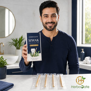 Paquetes de 4 palitos de Siwak Miswak, palitos herbales para el cuidado bucal diseñados para la limpieza diaria de los dientes, frescura bucal y cuidado dental completo. - Product Image 1