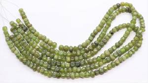 Perles brutes de Vessonite naturelle, pépites de 6-7 mm, perles de Vessonite lissées, perles de Vessonite vertes pour la création de bijoux - Product Image 3