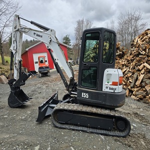 รถขุดขนาดเล็ก Bobcatts E55 ดีเซล แบบ Zero Tail Swing พร้อมปั๊มเครื่องยนต์และเกียร์ - แรงบิดสูง 2000 กก. สำหรับงานขุดดินและงานเคลื่อนย้ายดิน - Product Image 6