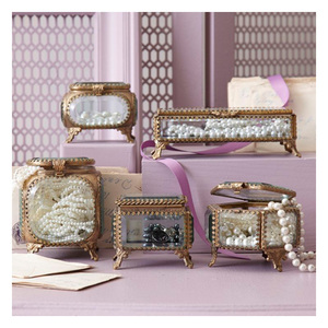 Boîtes à bijoux modernes en laiton et verre biseauté, faites à la main, couleur et logo personnalisés |   Tailles personnalisées - Product Image 4