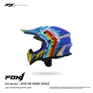 Le casque de motocross JPX Fox1 Motif X 41 offre une protection supérieure et un style audacieux pour une expérience de motocross ultime. - Product Image 2
