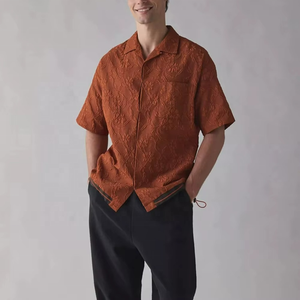 เสื้อเชิ้ตแขนสั้นปักลายแบบสั่งทำพิเศษสำหรับผู้ชาย - Product Image 2