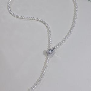 Collar Multiusos de Marca Premium con 4-5 Perlas de Agua Dulce, Luz Intensa, Casi Perfectamente Redondas, Elemento Serpiente - Product Image 3