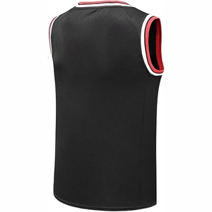 Camiseta de baloncesto moderna diseñada con un corte contemporáneo y una apariencia elegante, perfecta para equipos deportivos y ropa urbana. - Product Image 3