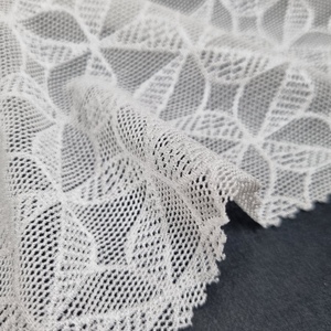 ผ้าลูกไม้ยืดลายเรขาคณิต 147 ซม. น้ำหนักเบา สีตามสั่ง ไนลอนผสมสแปนเด็กซ์ ระบายอากาศได้ดี เนื้อนุ่ม เหมาะสำหรับชุดชั้นใน ชุดนอน ชุดแต่งงาน - Product Image 5