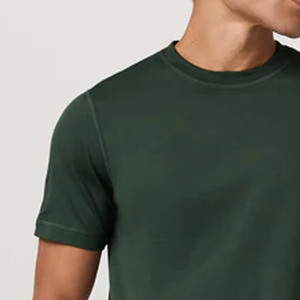 เสื้อยืดคอกลมแขนสั้นสีเขียวเข้มสำหรับผู้ชาย ทรงปกติ ผ้าฝ้ายเจอร์ซีย์ สวมใส่สบาย ระบายอากาศได้ดี พิมพ์ลายโลโก้ด้านหน้า - Product Image 4