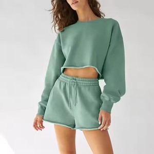 Ensemble jogging deux pièces pour femme, sweat à capuche court personnalisé, oversize et ample, et short, haute qualité, meilleures ventes - Product Image 1