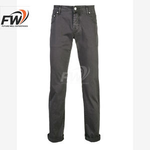 กางเกงยีนส์ทรงสกินนี่สีดำแบรนด์ OEM สไตล์ Amiris สำหรับผู้ชาย ขายส่ง คุณภาพสูง ตกแต่งคริสตัล ลายเพชร ดิจิตอลพิมพ์ลายสตรีท ผ้าถัก - Product Image 1