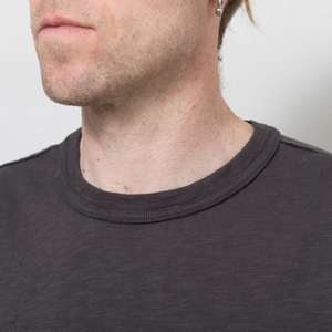 T-shirts pour hommes de haute qualité avec logo personnalisé imprimé, 100% coton, manches courtes, style décontracté élégant, séchage rapide, respirant, tissu 180g, vente en gros - Product Image 5