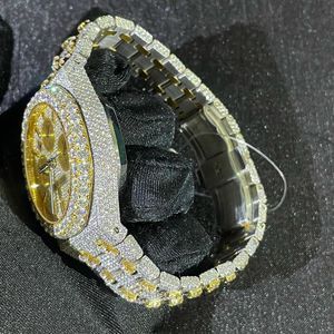 Relojes Clásicos Unisex Hechos a Mano con Diamantes Moissanite VVS1, Correa de Acero Inoxidable, Esfera Analógica Mecánica - Product Image 5