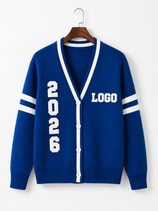 Cardigan décontracté personnalisable brodé pour sororité et université - Vêtement de haute qualité au design élégant - Product Image 2