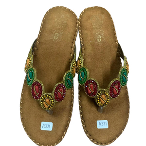 Sandalia hecha a mano con cuentas - Product Image 1