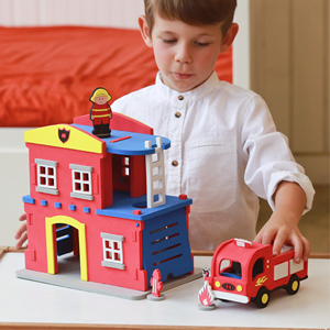 Ensemble de jeu de luxe pour caserne de pompiers à 2 étages - Puzzle 3D en mousse EVA souple avec camion de pompiers et accessoires de pompier, jouet éducatif STEM - Product Image 1