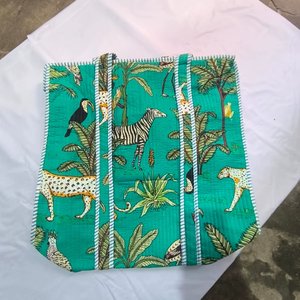 Sac fourre-tout en coton matelassé écologique, fait main, réutilisable, pour les courses, en coton doux, idéal pour un cadeau quotidien - Product Image 1