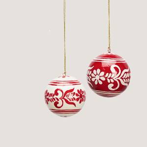 Boule de Noël suspendue en papier mâché du Cachemire, peinte à la main, motif floral, ornement de Noël rouge, ornement suspendu en papier mâché floral - Product Image 3