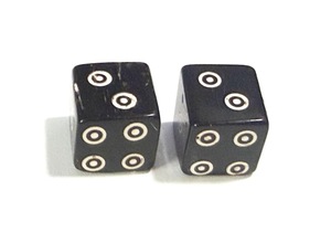 Dados de Cuerno de Búfalo Cuadrados Pulidos Naturales de ILAHI, Ecológicos, con Patrones Únicos, para Amantes de lo Religioso, Feng Shui, Juegos de Rol y de Mesa - Product Image 5