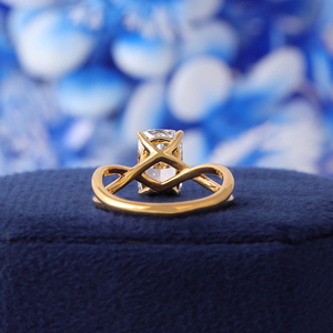 Anillo de Compromiso con Diamante Cultivado en Laboratorio, Corte Cojín, Oro de 14K, Diseño Infinito, Certificado IGI - Product Image 6