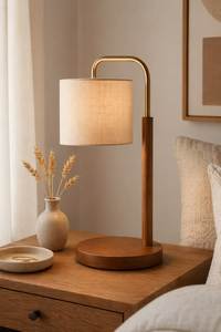 Lampe de table moderne KS International avec base et bras en métal, abat-jour beige, durable et résistante à la chaleur pour la décoration de la maison - Product Image 2