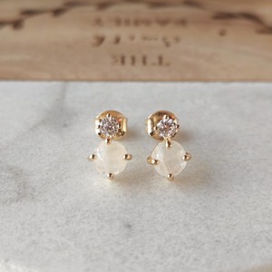 Boucles d'oreilles clous en argent sterling 925 plaqué or avec pierre de lune arc-en-ciel et zircon cubique délicat, bijou de naissance, cadeau pour femme, mariage et soirée - Product Image 6