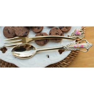 Juego de Cubiertos de Lujo Dorados con Diseño Floral Vintage, Juego de Cubiertos de Acero Inoxidable, Cuchara y Tenedor para Postre, Regalo de Boda - Product Image 2