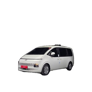 Hyundai Staria Tourer 2023 de 9 Plazas, 67,414 km, Diésel, Caja de Cambios Automática, Asientos de Cuero, Volante a la Izquierda - Product Image 1