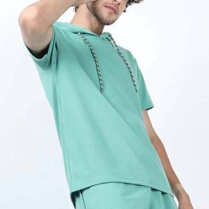 เสื้อยืดแขนสั้นมีฮู้ดสีเขียวมิ้นท์สำหรับผู้ชาย ทรงปกติ สีพื้น ใส่สบาย ระบายอากาศได้ดี เหมาะสำหรับใส่ในฤดูร้อน - Product Image 4