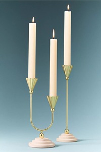 Ensemble de bougeoirs modernes nordiques coniques, en métal géométrique minimaliste avec base en marbre, pour la décoration de table d'événements du Golfe - Product Image 4