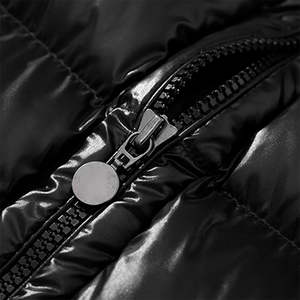 Veste matelassée unisexe en nylon personnalisée, rembourrage chaud pour l'hiver, épaisse, longue, fine, imperméable, pour homme - Product Image 6