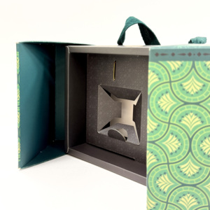 Caja de Regalo de Salsa de Chile Enlatada de Primera Calidad, Diseño Elegante Multicapa Autoensamblable, Premium de Cuatro Colores - Product Image 3