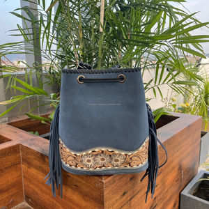 Sacs seau à bandoulière en cuir suédé d'excellente qualité en gros pour femmes, sacs à main à franges en cuir de vachette occidental - Product Image 5