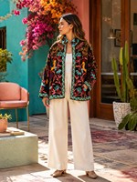Veste courte artisanale en velours de coton brodée de motifs Suzani et d'oiseaux, style bohème floral, pour femme, artisanat intemporel personnalisé