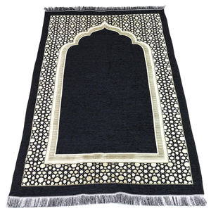 Alfombra de Oración Musulmana Antideslizante Gruesa Hecha a Máquina de Alta Calidad, Personalizable en Tamaños y Colores, Servicio OEM para Uso en Interiores y Exteriores - Product Image 2