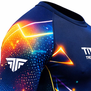 เสื้อแรชการ์ดผู้ชายที่ดีที่สุดสำหรับว่ายน้ำ เล่นเซิร์ฟ กีฬาชายหาด - ป้องกันรังสียูวี เป็นมิตรกับสิ่งแวดล้อม ต้านเชื้อแบคทีเรีย แห้งเร็ว แขนยาวเต็มตัว - Product Image 5