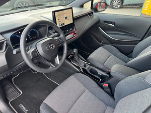 Toyota Corolla 20 TS Híbrido Teamplayer Sedán Automático con Volante a la Izquierda, Eficiente en Consumo de Combustible, Coche de Pasajeros Listo para Exportación - Product Image 6