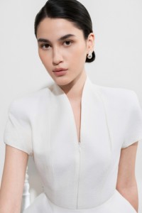 Blusas y Camisas de Alta Costura ODM para Mujer, Elegante Blusa EVELINA con Peplum, Manga Corta, Blusa Vietnamita para Mujer, Primavera/Verano - Product Image 2