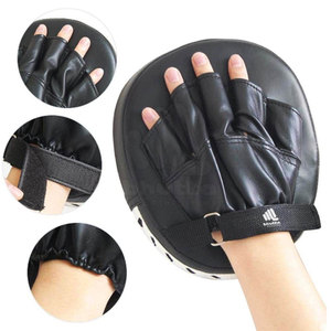 Pads de frappe en cuir personnalisables pour la boxe, haute qualité, anti-humidité, fermeture auto-agrippante - BHUTTA ENTERPRISES - Product Image 5