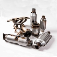 Convertidor Catalítico Universal de Tres Vías de 2/2.25/2.5 Pulgadas, Euro 4, Acero Inoxidable 304, Posición Trasera para Autos de Gasolina